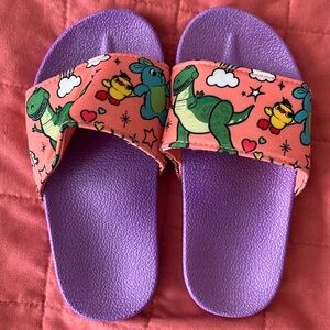NWOT Disney Toy Story 4 Slides Size 9/10